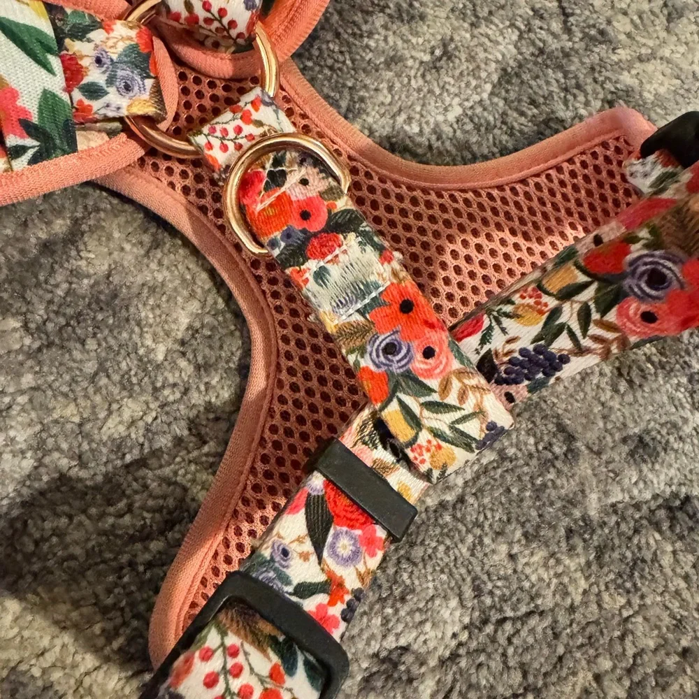 Sniff and Bark Size Small Floral Dog Harness
